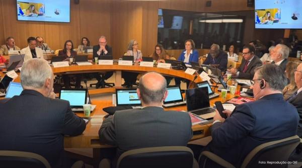 Centrais entregam carta à OIT em Genebra contra a 